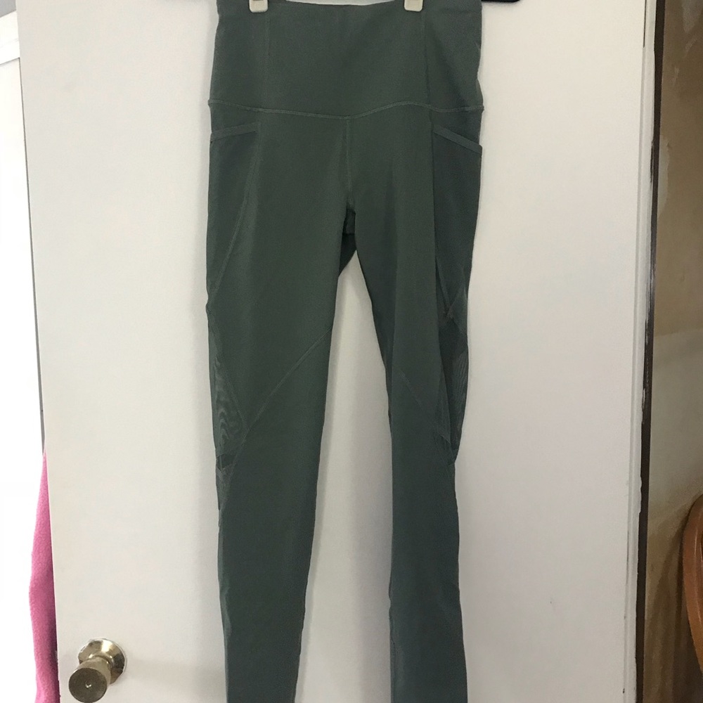 Victoria’s Secret sport leggings